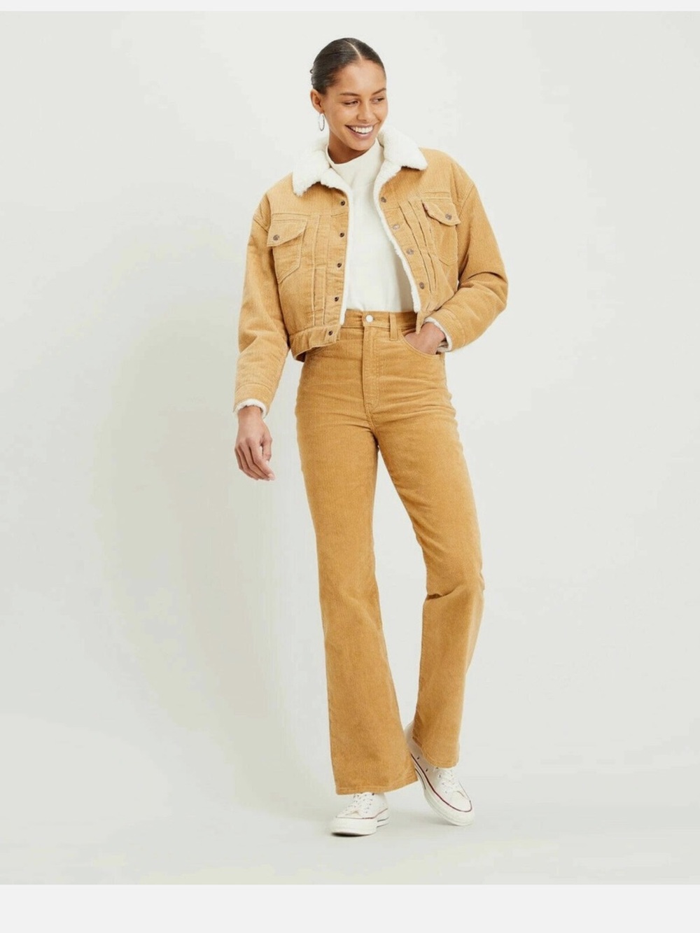 Levi’s Ribcage Bootcut Corduroy Pants Size 27
